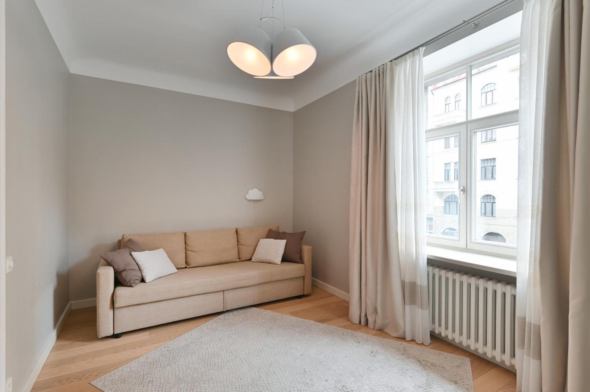 Modern 2-Bdrm Centre Apartment ريغا المظهر الخارجي الصورة
